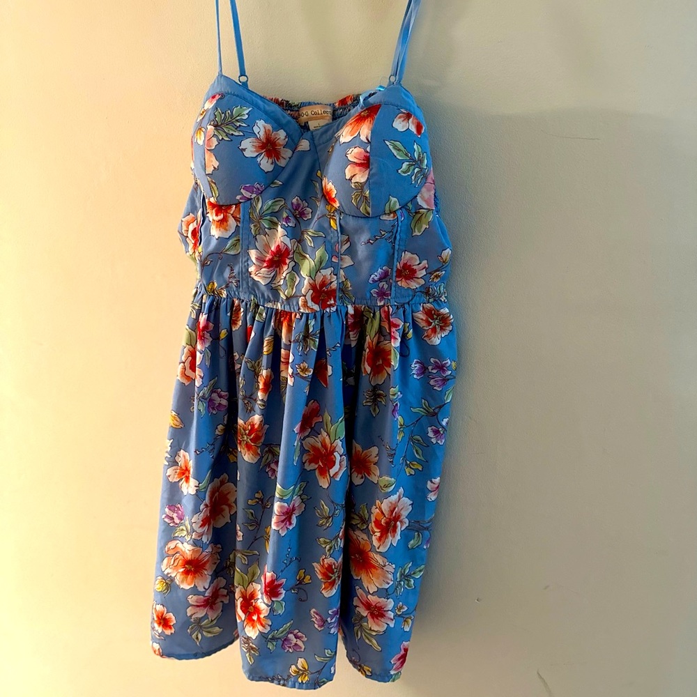 Women’s dress
